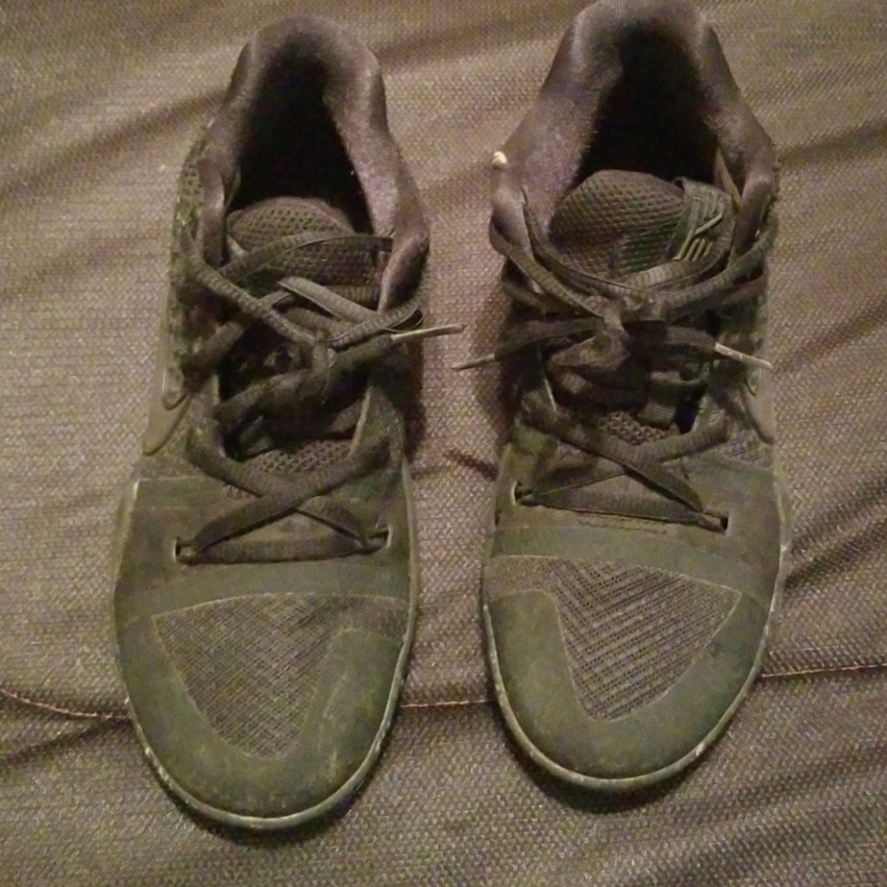 Boys Nike Kyrie shoes